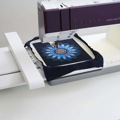 PFAFF® creative™ Quilters Hoop 200 x 200 mm PFAFF® creative™ Quilters Hoop 200 x 200 mm