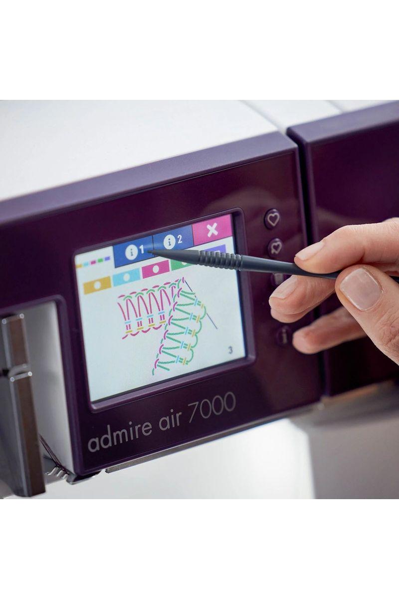 PFAFF® admire air 7000 Coverlock Machine PFAFF® admire air 7000 Coverlock Machine