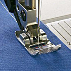 PFAFF® Standard Presser Foot with IDT™ System PFAFF® Standard Presser Foot with IDT™ System