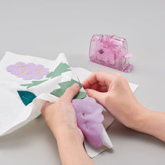 "Quick" Desk Needle Threader "Quick" Desk Needle Threader