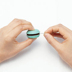 Sweet 'n Sharp Macaron (Pistachio) Sweet 'n Sharp Macaron (Pistachio)