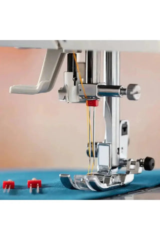 Schmetz Universal Twin Needle Schmetz Universal Twin Needle