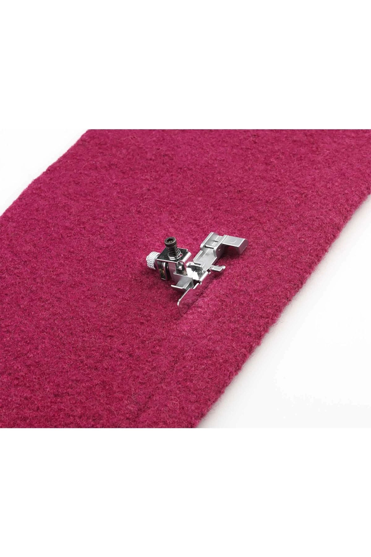 HUSQVARNA® VIKING® Overlock Feet Kit HUSQVARNA® VIKING® Overlock Feet Kit