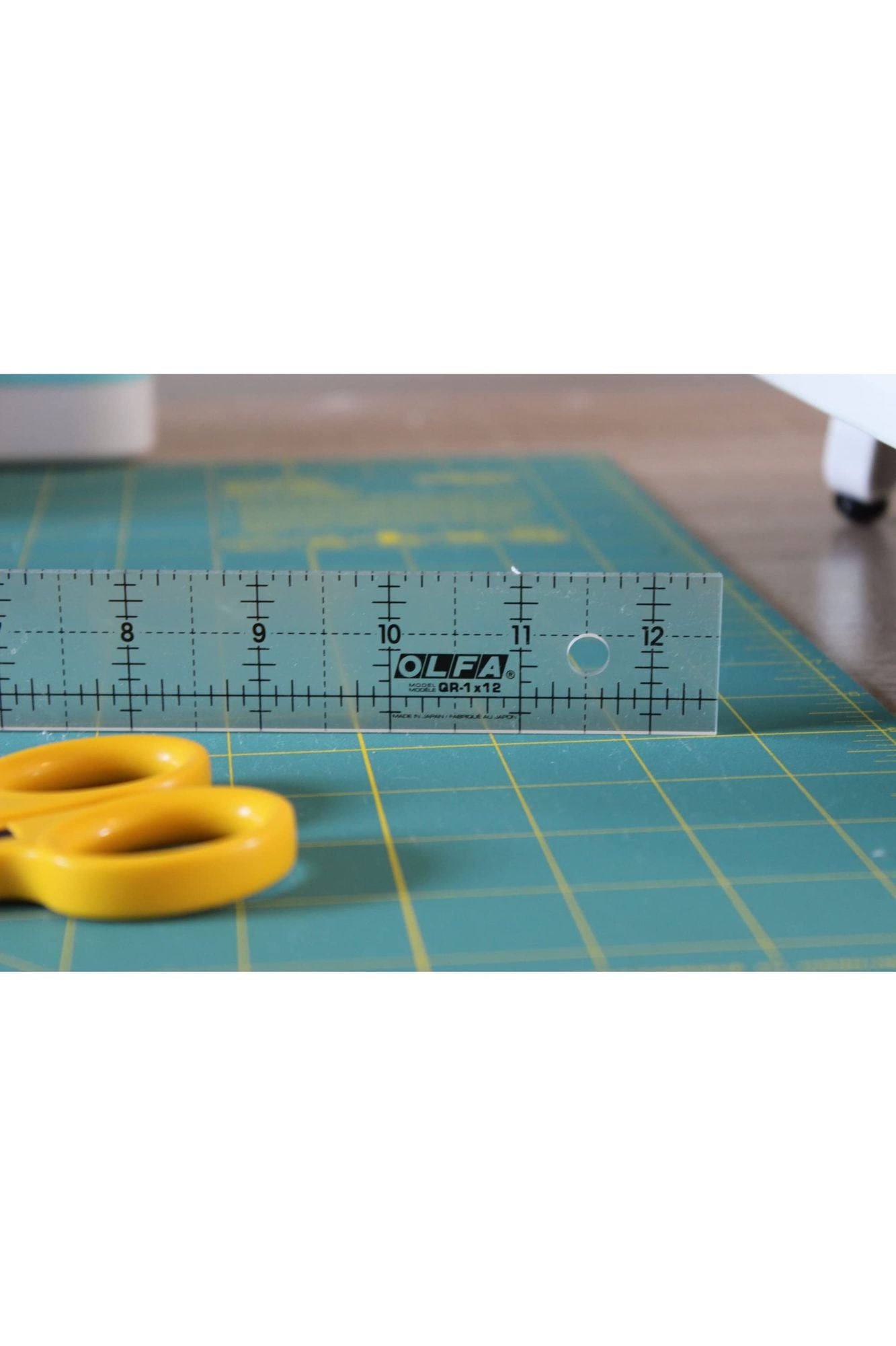 Olfa 1071819 QR-6x12 6-Inch by 12-Inch Frosted Advantage Acrylic Ruler Olfa 1071819 QR-6x12 6-Inch by 12-Inch Frosted Advantage Acrylic Ruler