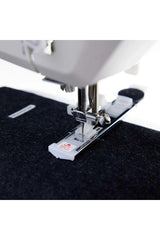 HUSQVARNA® VIKING® ONYX 25 Sewing Machine HUSQVARNA® VIKING® ONYX 25 Sewing Machine