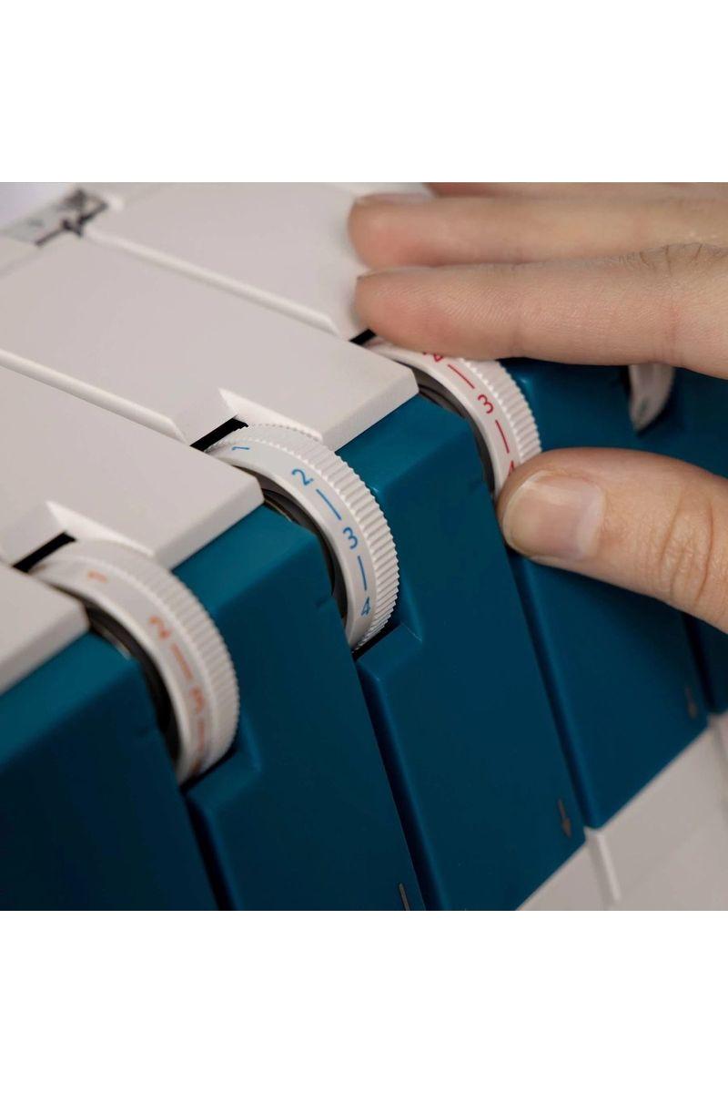 PFAFF® admire air 5000 Overlock Machine PFAFF® admire air 5000 Overlock Machine