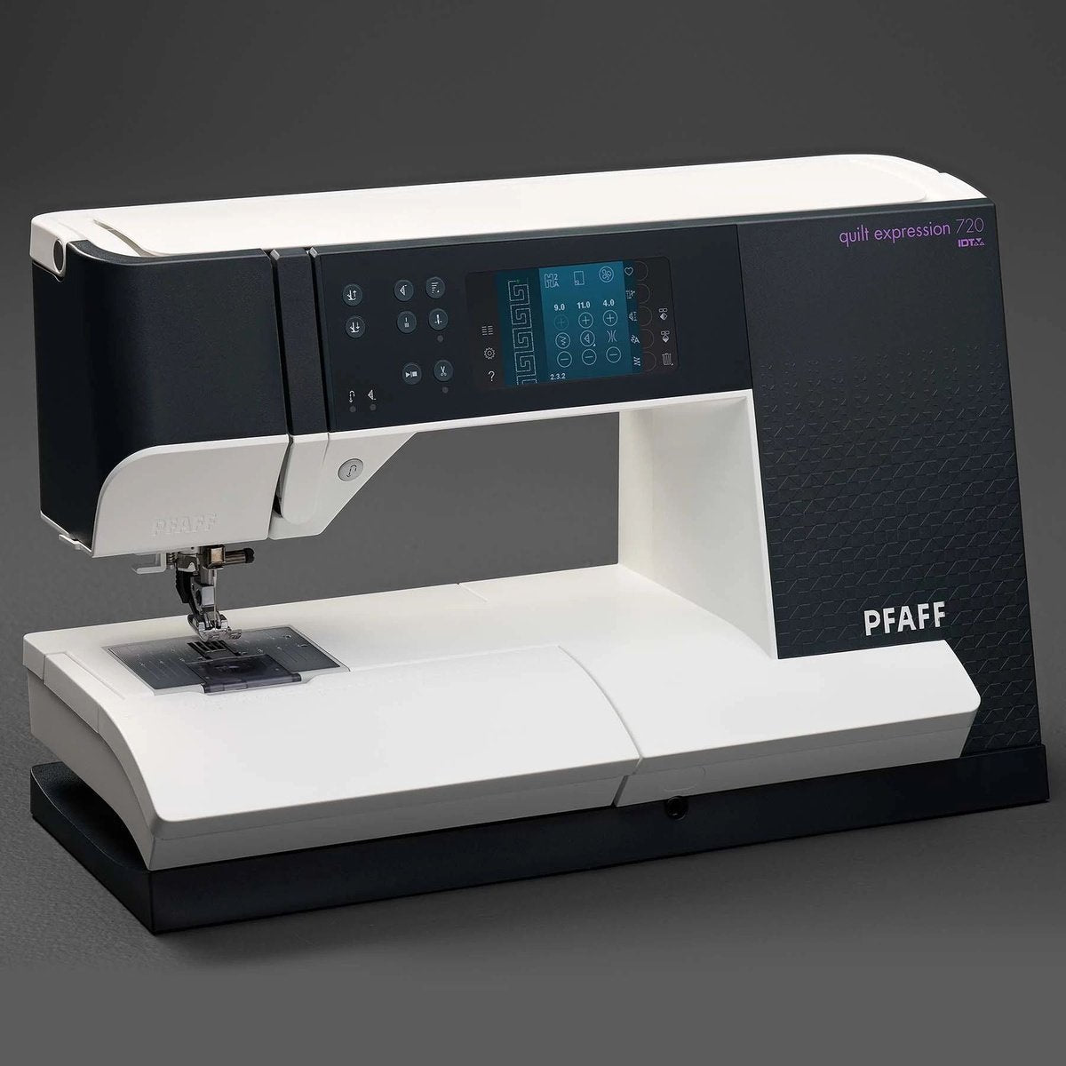 PFAFF® quilt expression 720 Sewing Machine