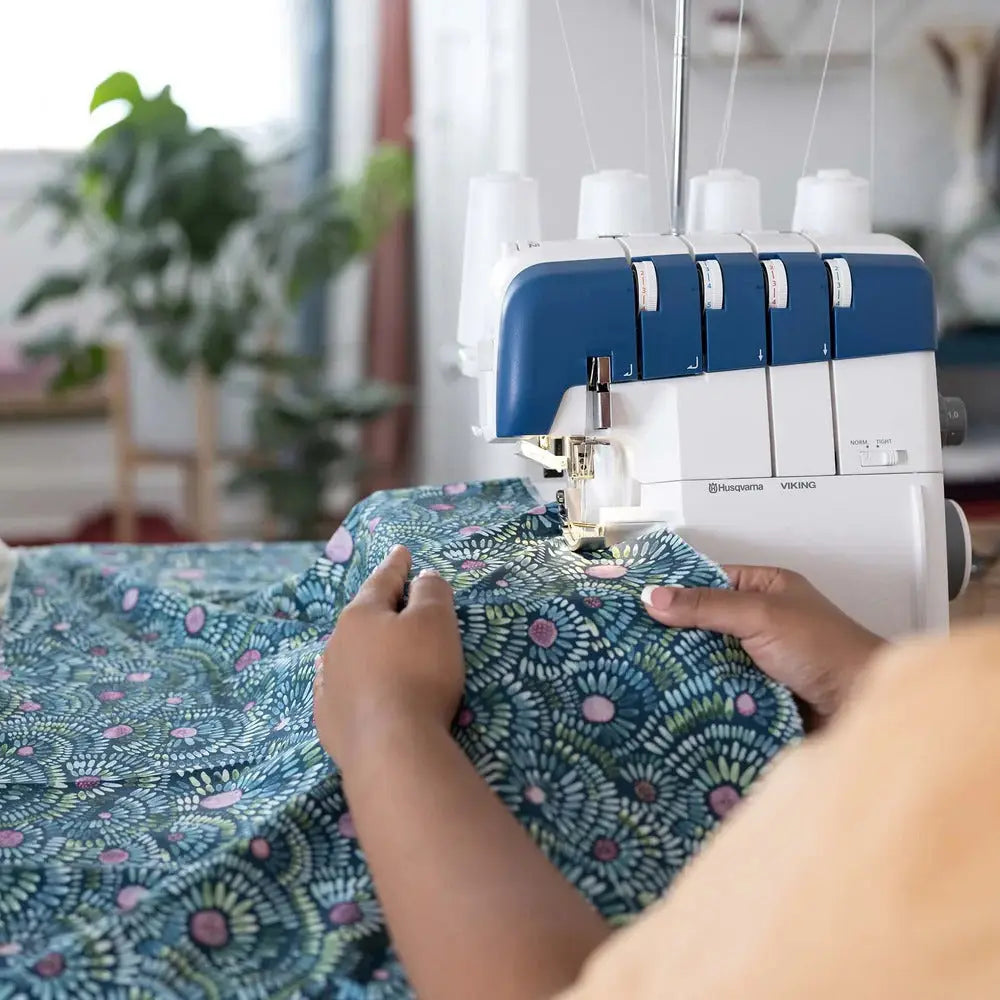 AMBER Air S | 400 Overlock Machine - Overlock/Serger AMBER Air S | 400 Overlock Machine - Overlock/Serger