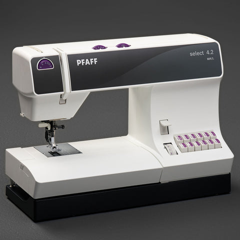 PFAFF® select™ 4.2 Sewing Machine PFAFF® select™ 4.2 Sewing Machine