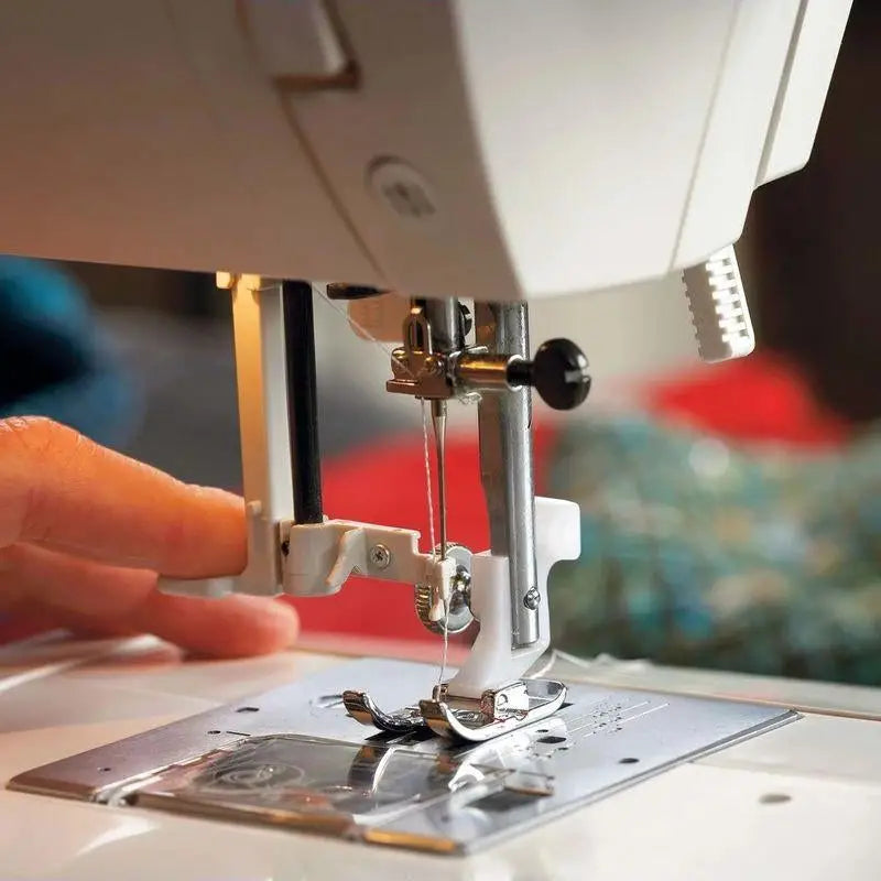 HUSQVARNA® VIKING® EMERALD 118 Sewing Machine HUSQVARNA® VIKING® EMERALD 118 Sewing Machine