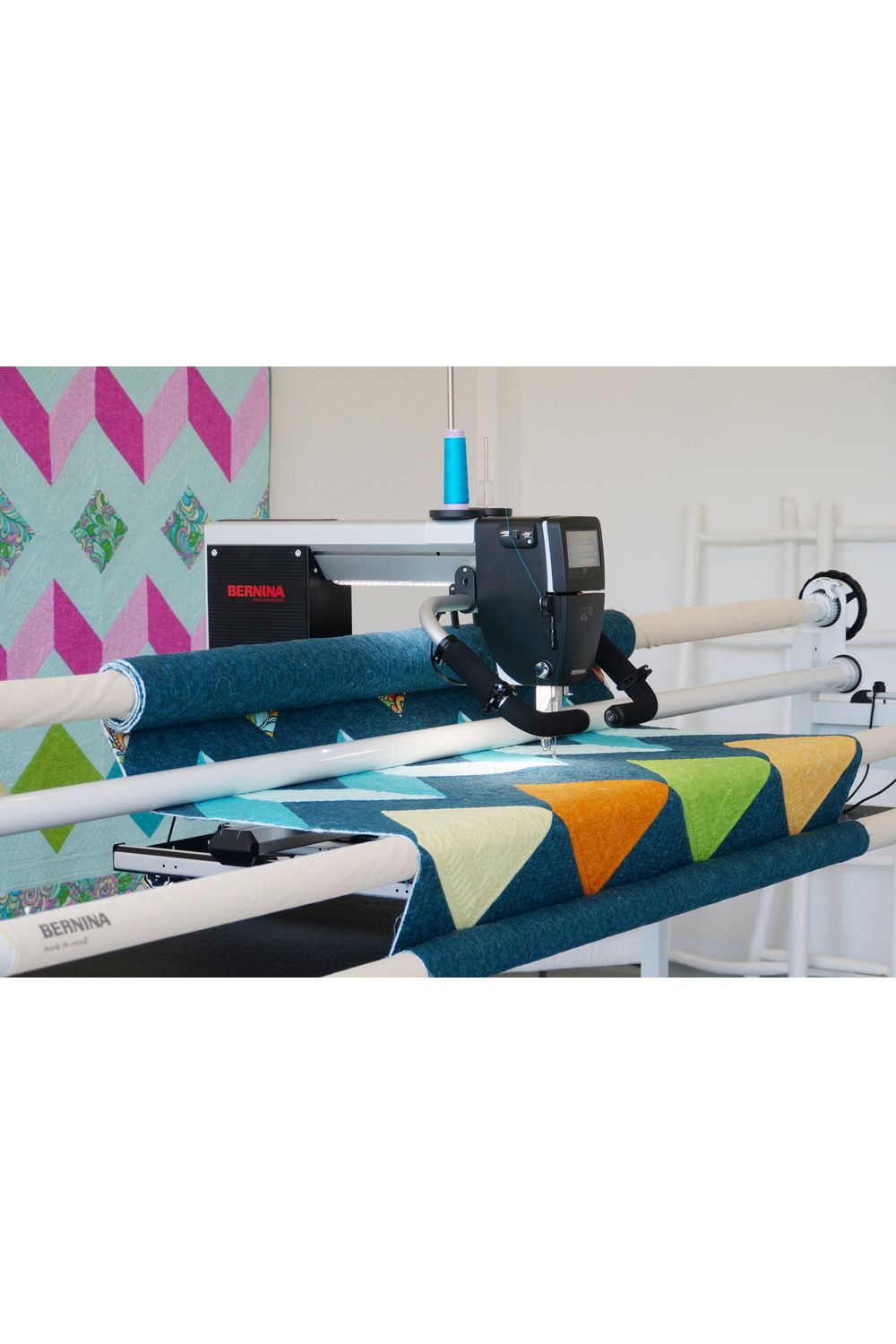 Bernina Q-Series: Q16 PLUS, Longarm Quilting Machine Bernina Q-Series: Q16 PLUS, Longarm Quilting Machine