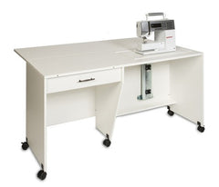 Sylvia Modèle 1600 Grande armoire modulaire pour machine à courtepointe et à coudre QuiltMate Sylvia Modèle 1600 Grande armoire modulaire pour machine à courtepointe et à coudre QuiltMate