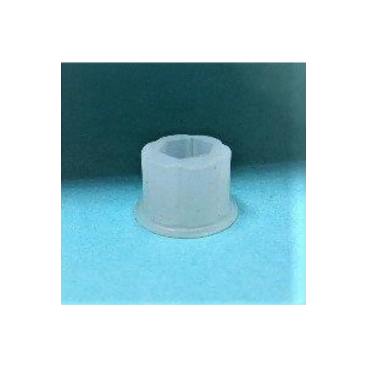 MOTOR BUSHING Singer 900 Plastic MOTOR BUSHING Singer 900 Plastic