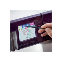 PFAFF® admire air 7000 Coverlock Machine PFAFF® admire air 7000 Coverlock Machine