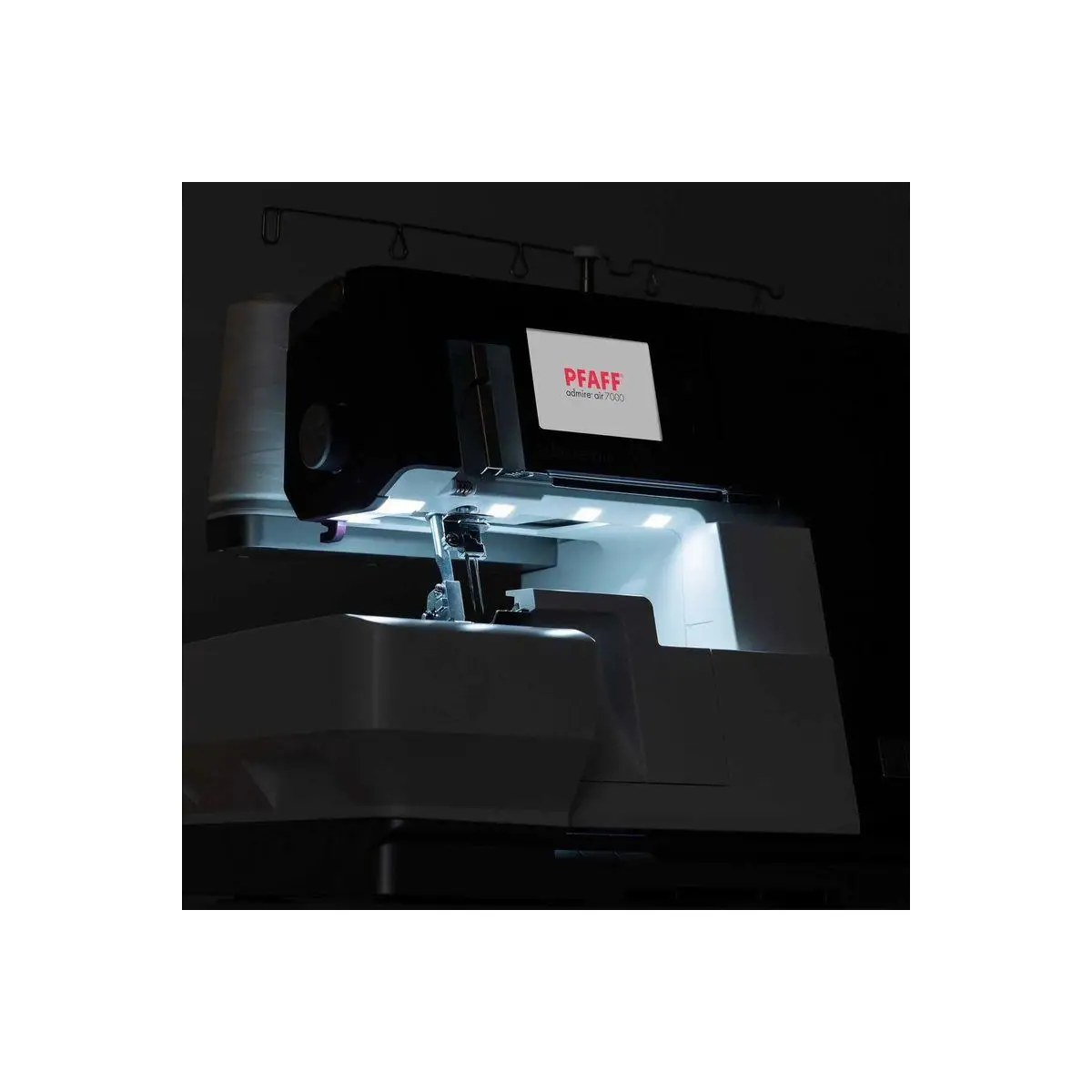 PFAFF® admire air 7000 Coverlock Machine PFAFF® admire air 7000 Coverlock Machine