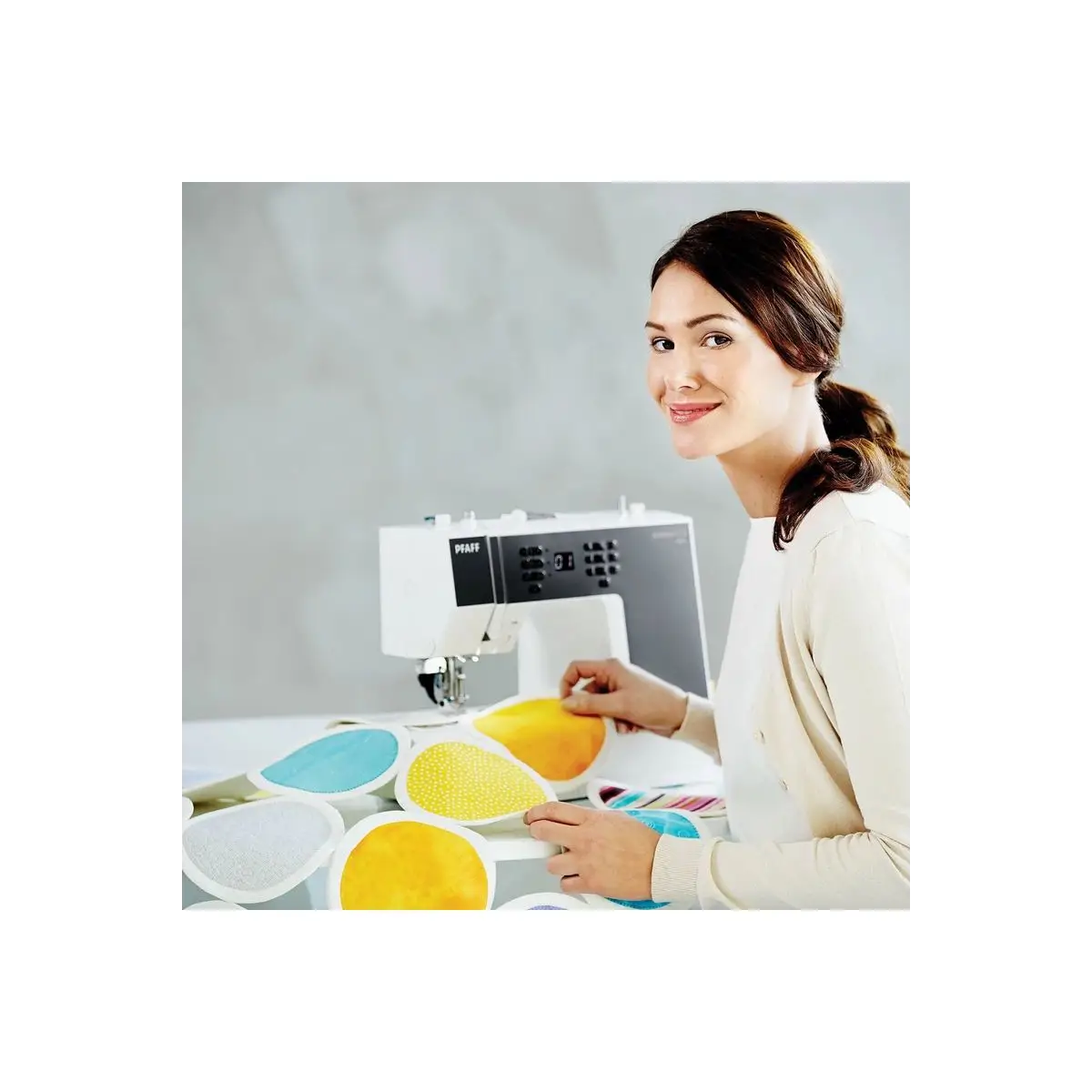 PFAFF® passport 2.0 Sewing Machine + GIFT w/ PURCHASE PFAFF® passport 2.0 Sewing Machine + GIFT w/ PURCHASE