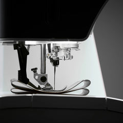 PFAFF® expression™ 715 Sewing Machine PFAFF® expression™ 715 Sewing Machine