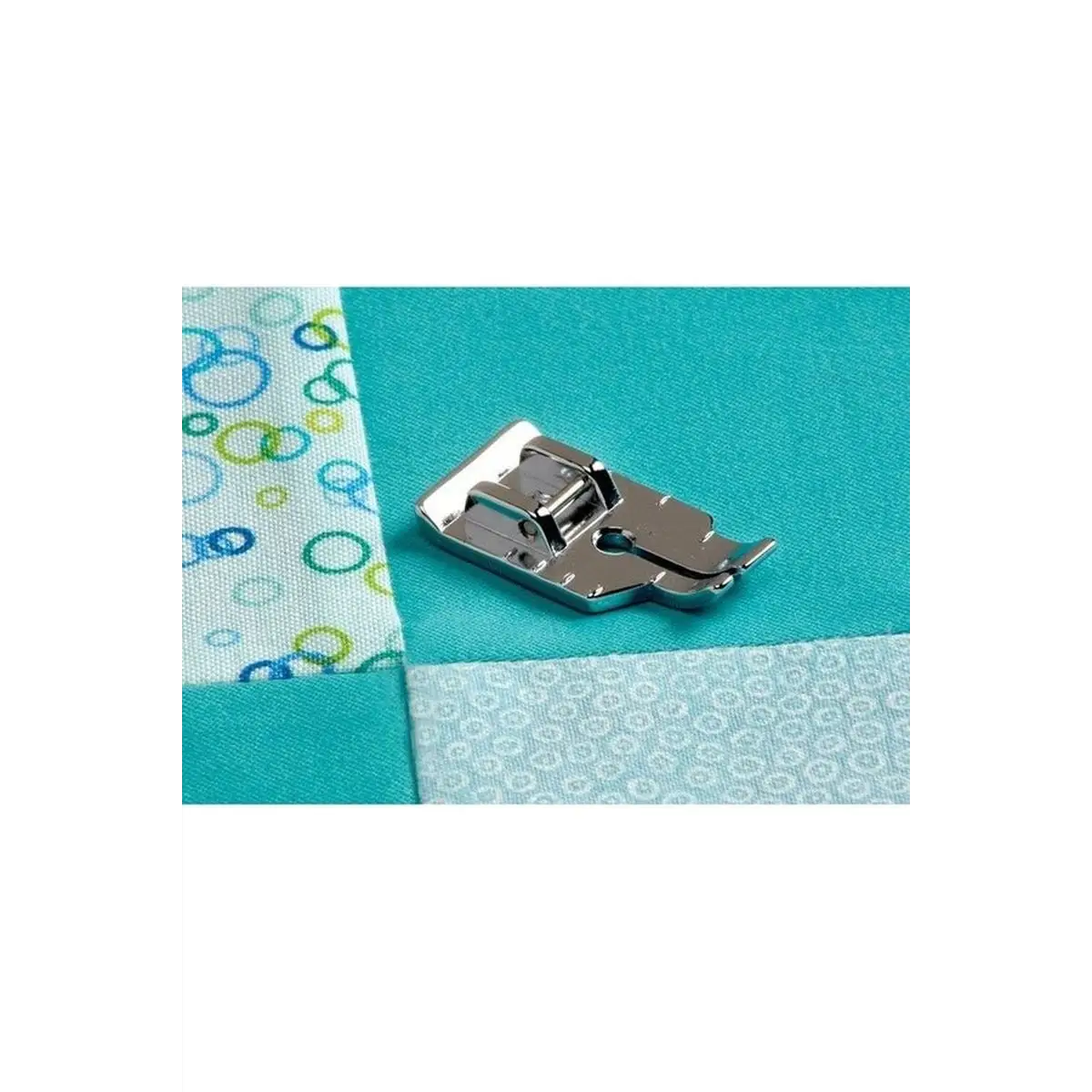 Snap On 1/4" Quilting Foot #XA3805021 Snap On 1/4" Quilting Foot #XA3805021