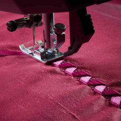 PFAFF® creative expression™ 750 Sewing and Embroidery Machine PFAFF® creative expression™ 750 Sewing and Embroidery Machine