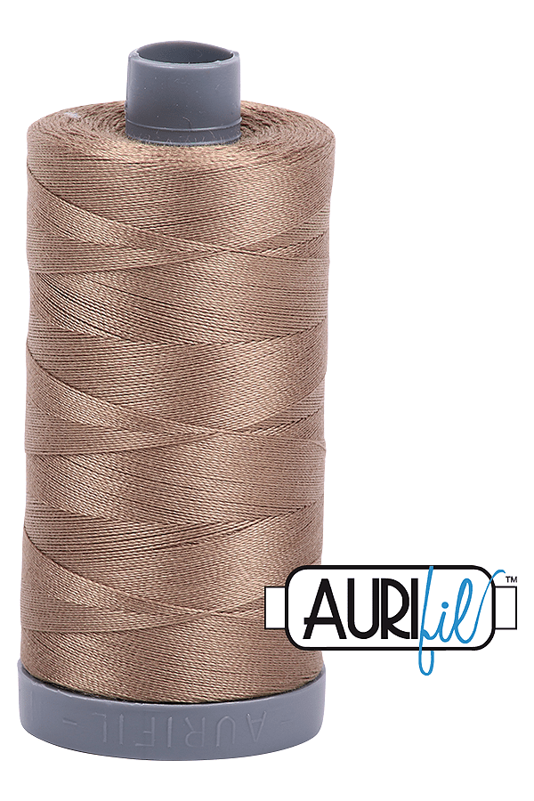 Aurifil Mako 28wt Cotton 750 m 820 yd. spool - 2370 Sandstone