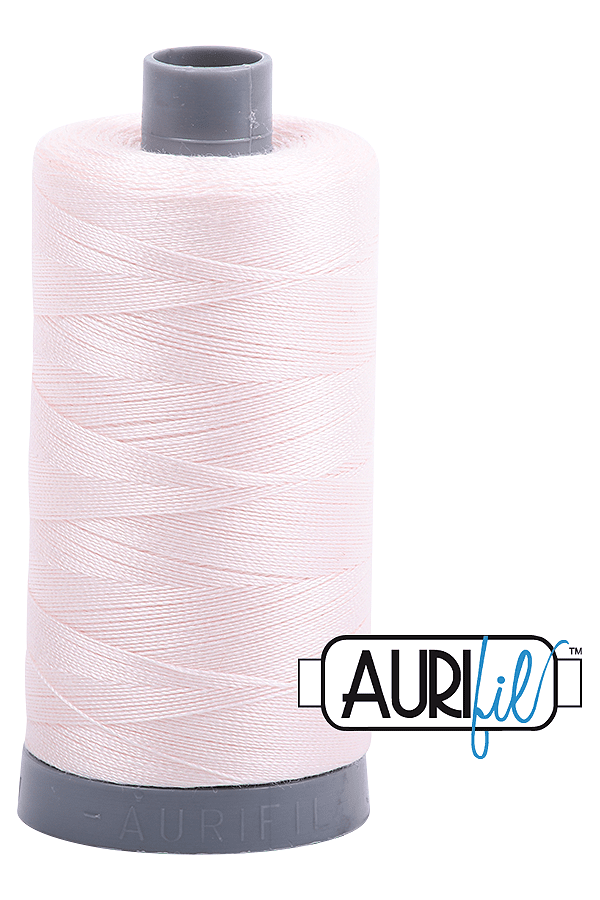 Aurifil Mako 28wt Cotton 750 m 820 yd. spool - 2405 Oyster