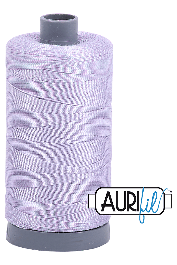 Aurifil Mako 28wt Cotton 750 m 820 yd. spool - 2560 Iris