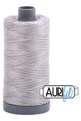 Aurifil Mako 28wt Cotton 750 m 820 yd. spool - 4670 Silver Fox