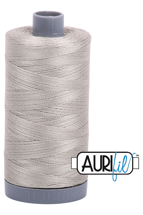 Aurifil Mako 28wt Cotton 750 m 820 yd. spool - 5021 Light Grey