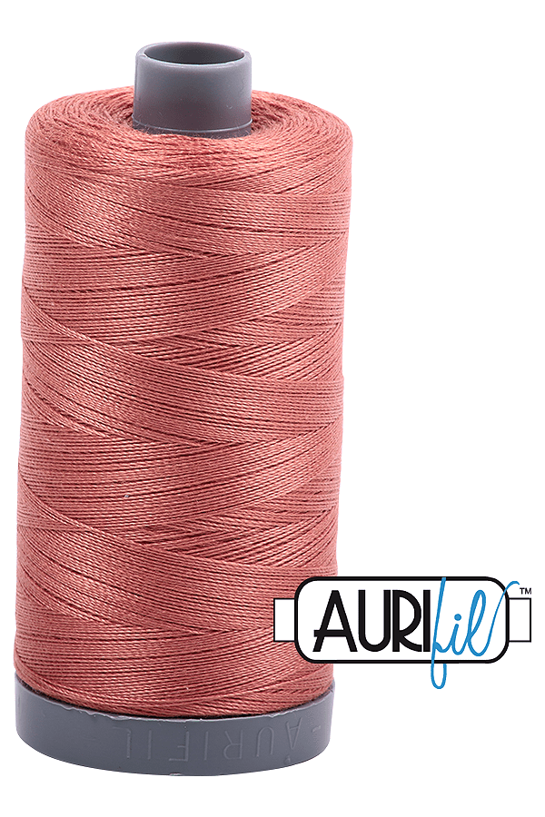 Aurifil Mako 28wt Cotton 750 m 820 yd. spool - 6728 Cinnabar