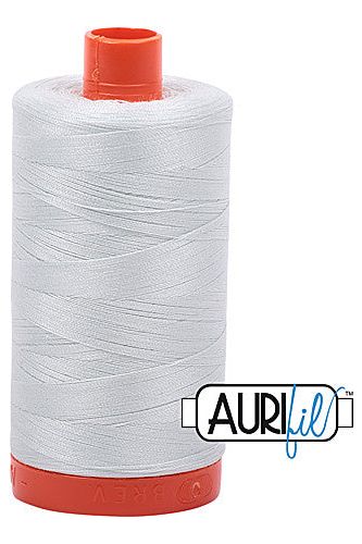 Aurifil Mako 50wt Cotton 1300 m 1422 yd. spool - 2800 Mint Ice