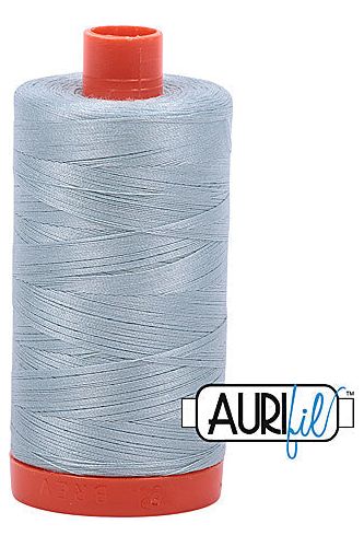 Aurifil Mako 50wt Cotton 1300 m 1422 yd. spool - 2847 Bright Grey Blue