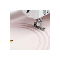 HUSQVARNA® VIKING® AMBER Air S | 600 Overlock Machine