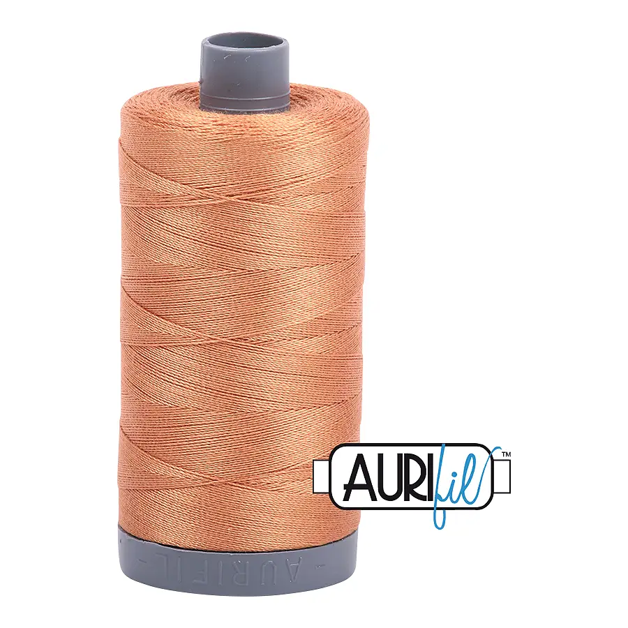 Aurifil Mako 28wt Cotton 750 m 820 yd. spool - 2210 Caramel