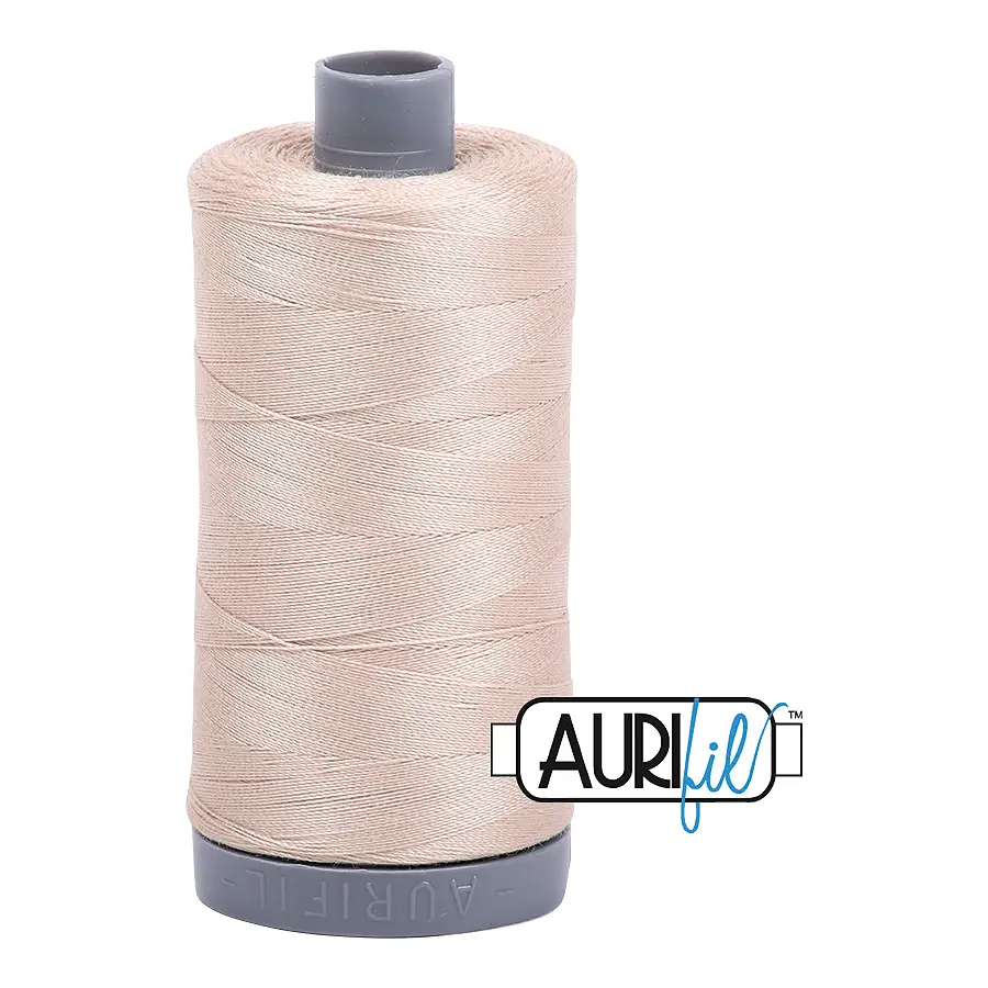 Aurifil Mako 28wt Cotton 750 m 820 yd. spool - 2312 Ermine