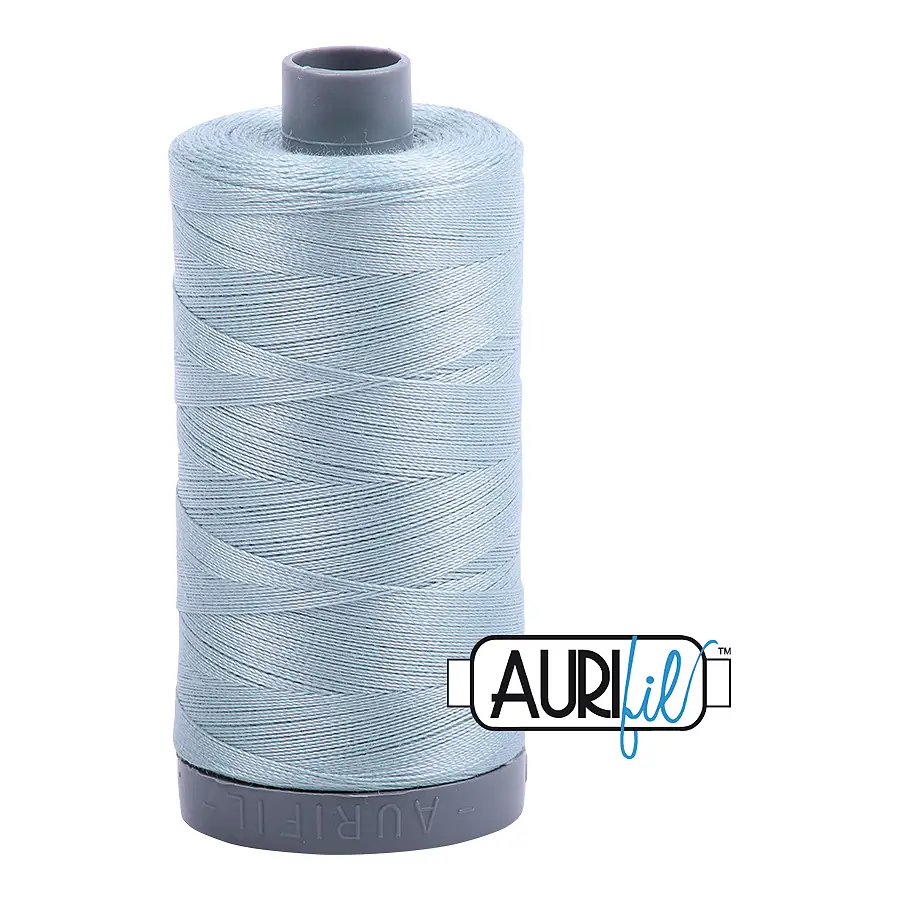 Aurifil Mako 28wt Cotton 750 m 820 yd. spool - 2847 Bright Grey Blue