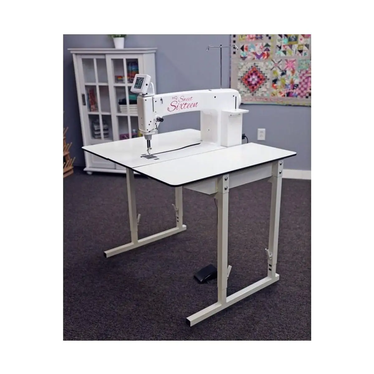 Handi Quilter Sweet Sixteen with NEW InSight Table