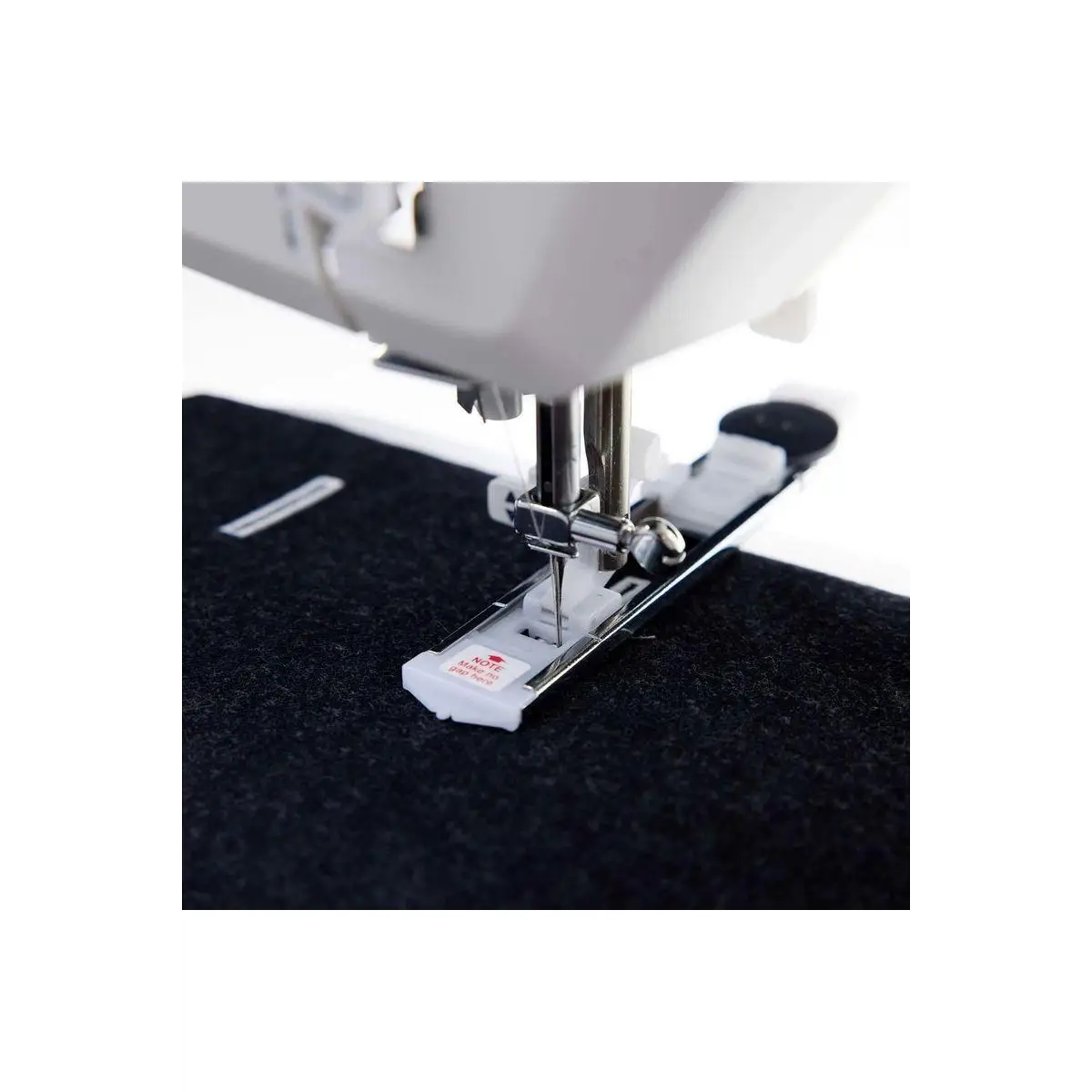 HUSQVARNA® VIKING® ONYX 25 Sewing Machine