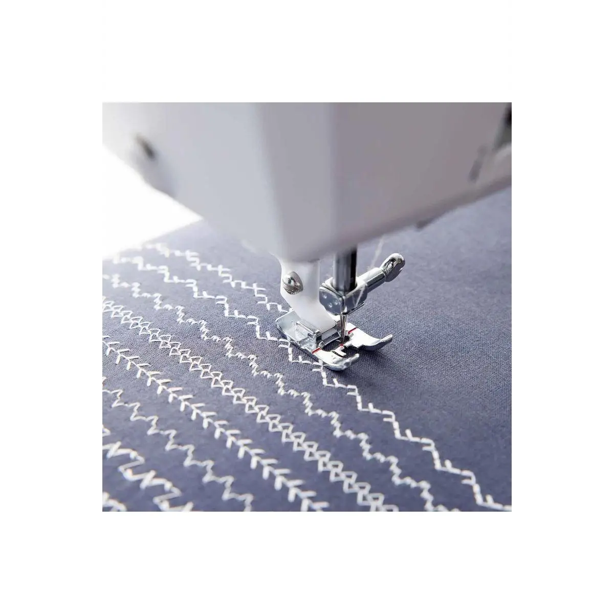 HUSQVARNA® VIKING® ONYX 25 Sewing Machine